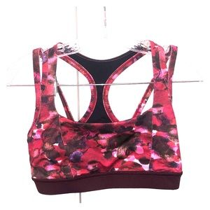 Lululemon bra, size 8